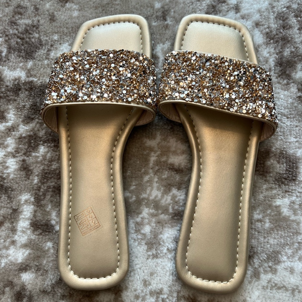 Women’s Gold Glitter Slide Sandals Size 42 Resortwear Vacation Sparkle Beach - Picture 2 of 6